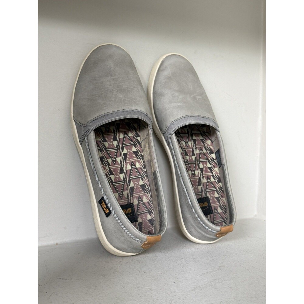 Teva Womens Willow Slip On Flats Size 9 Grey Leather 1017150